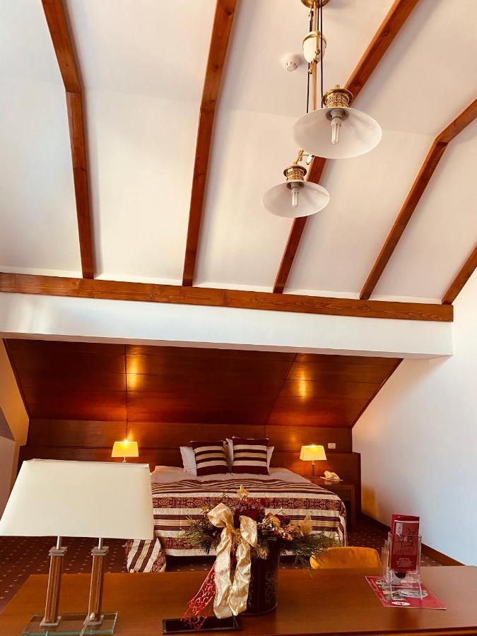 Casa Jasmine Hotell Braşov Eksteriør bilde